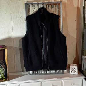 Black Sherpa Fleece Vest